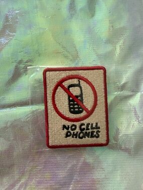 Stoney Clover Lane 'No Cell Phones' Patch - Gilmore Girls